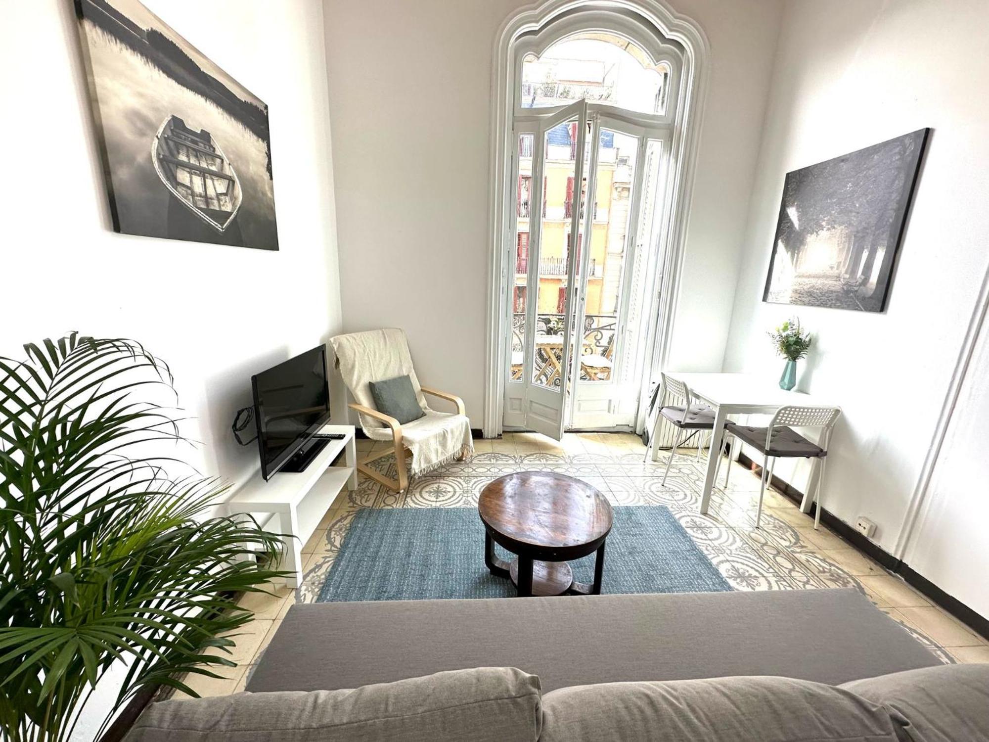 Barcelona Central Apartments Exterior photo