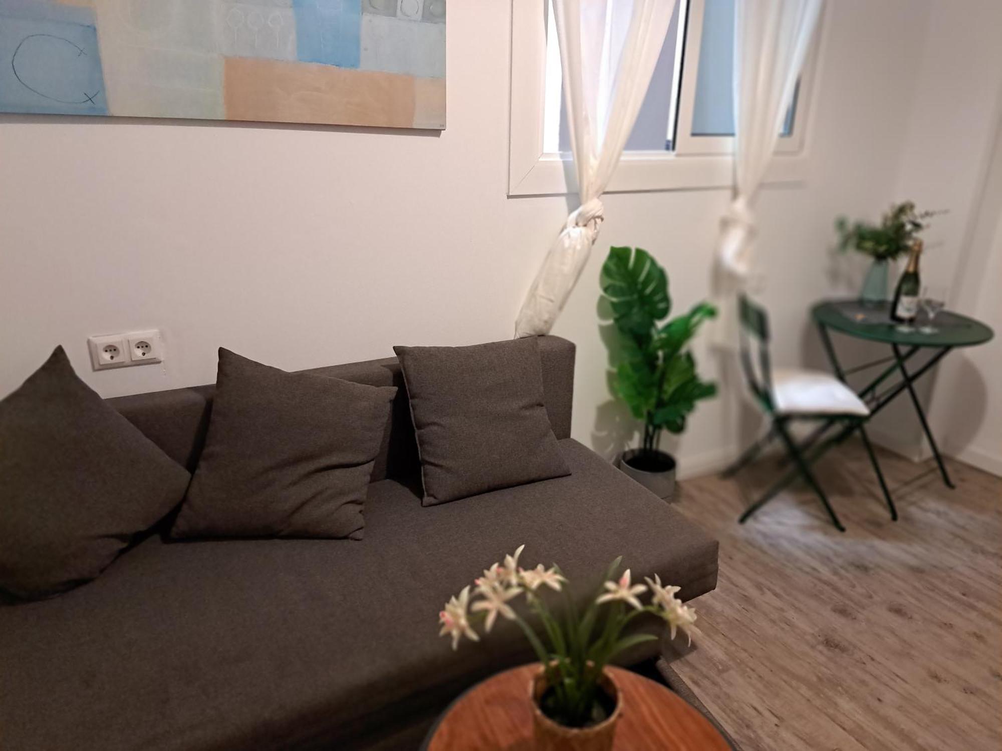 Barcelona Central Apartments Exterior photo