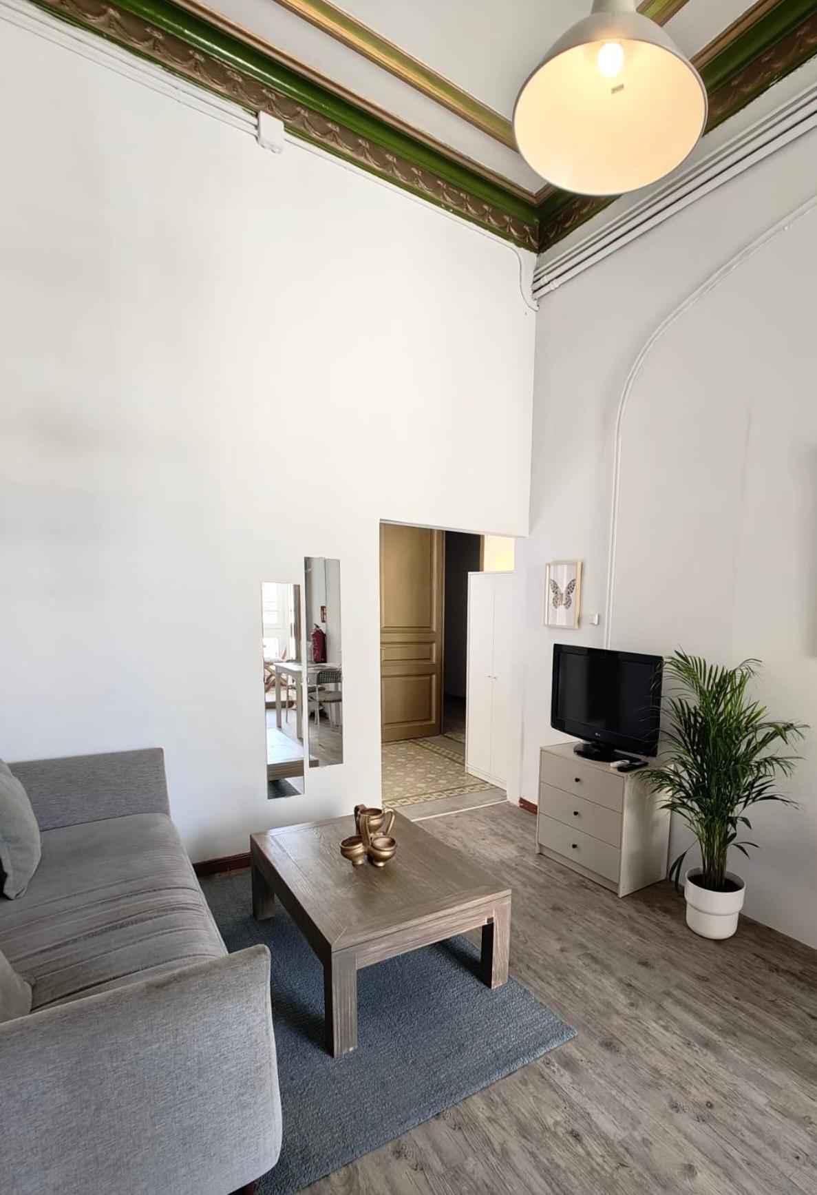 Barcelona Central Apartments Exterior photo