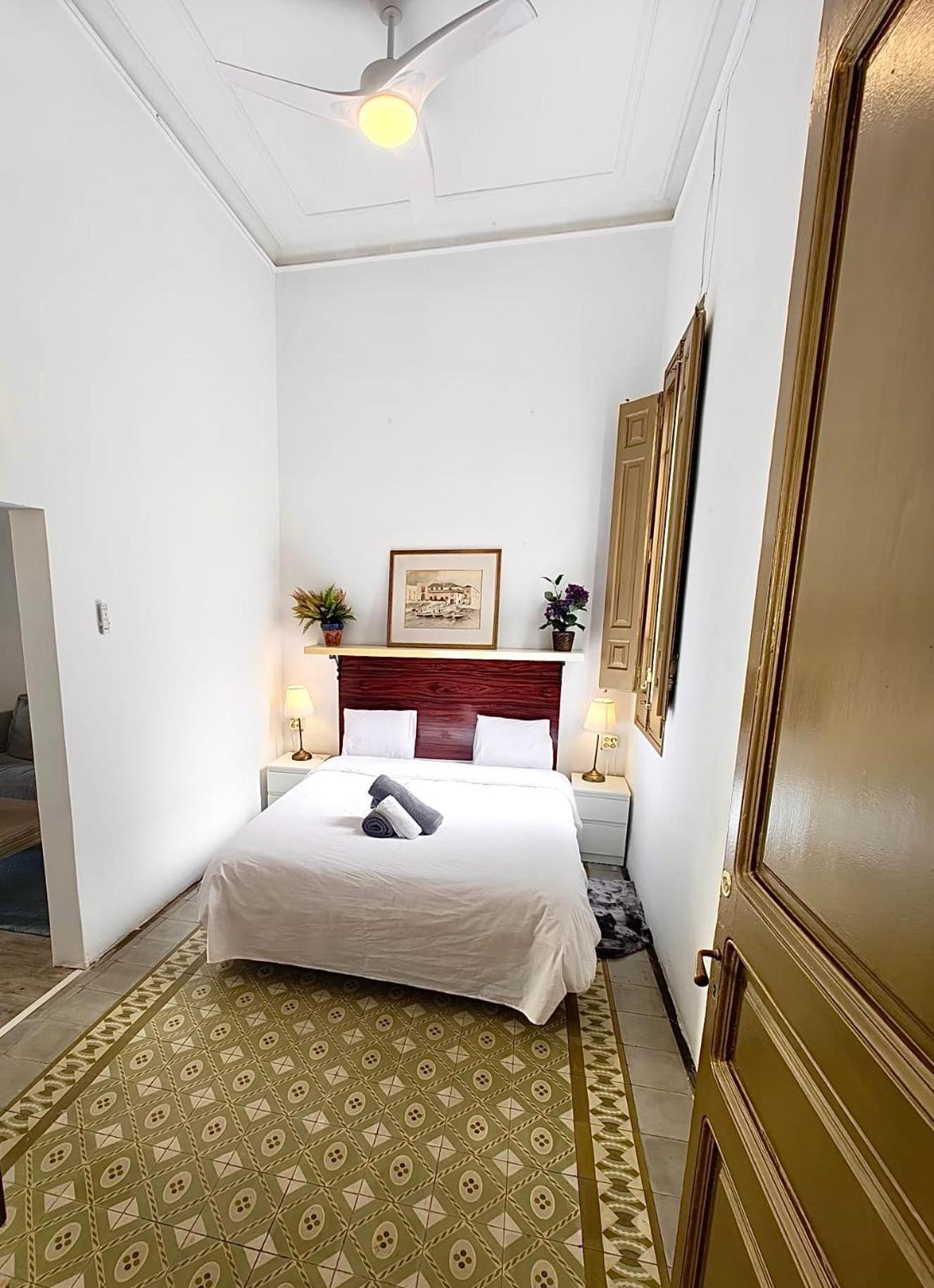 Barcelona Central Apartments Exterior photo